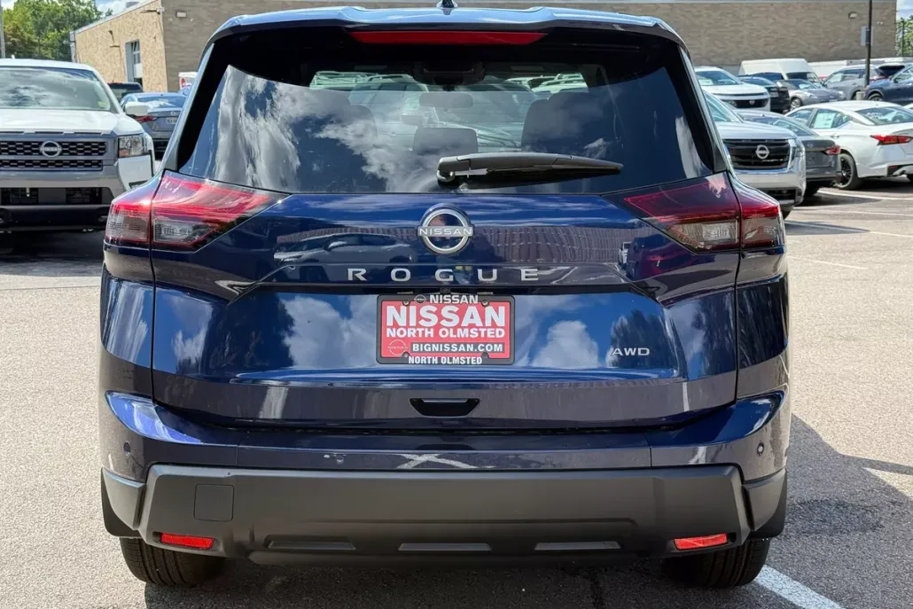 2026 Nissan Rogue SV photo 1