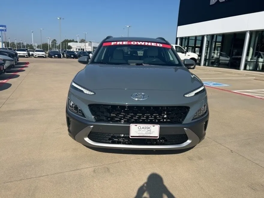 2022 Hyundai Kona Limited photo 1