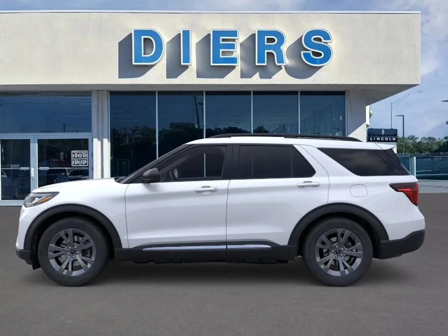 2025 Ford Explorer photo 1