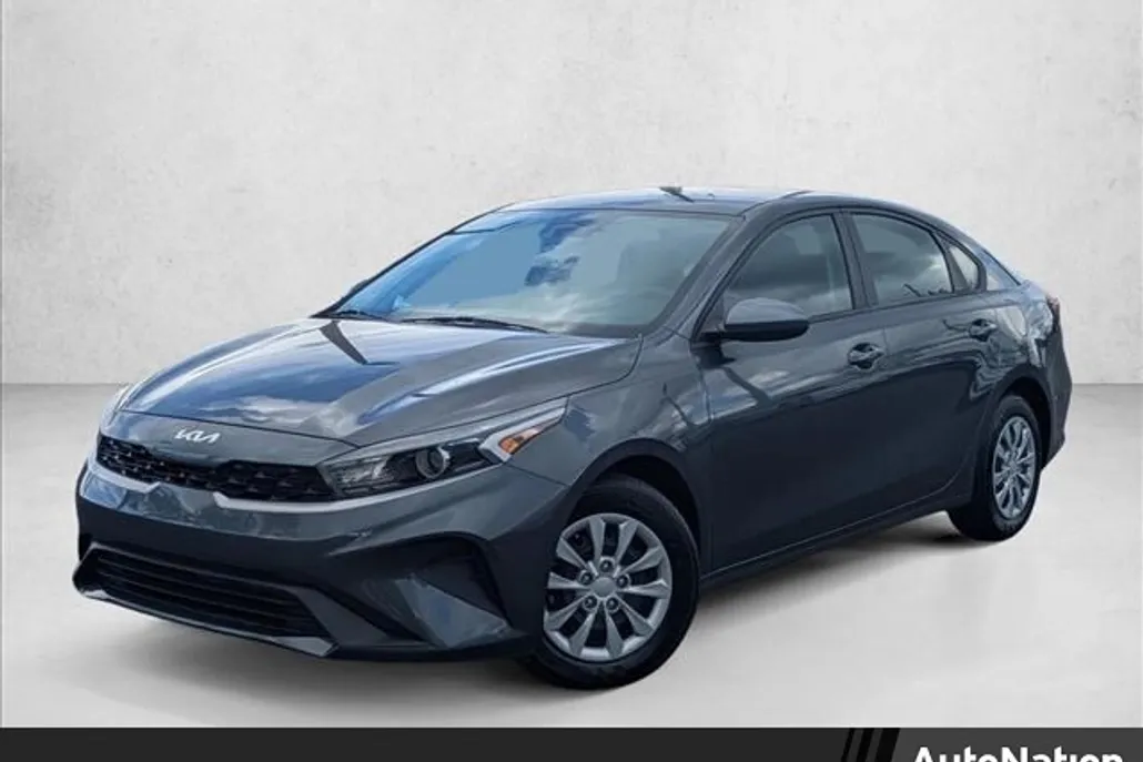 2024 Kia Forte LX photo 1