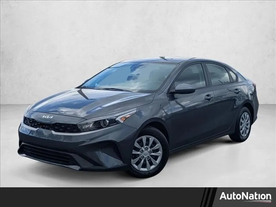 2024 Kia Forte LX photo 1
