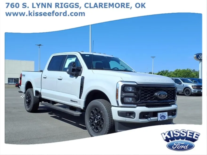 2025 Ford F-350 Lariat photo 1