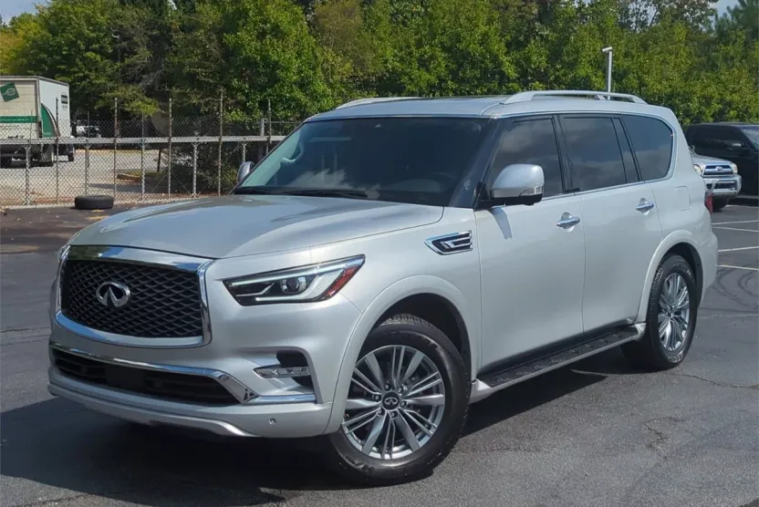 2021 Infiniti QX80 Luxe photo 1