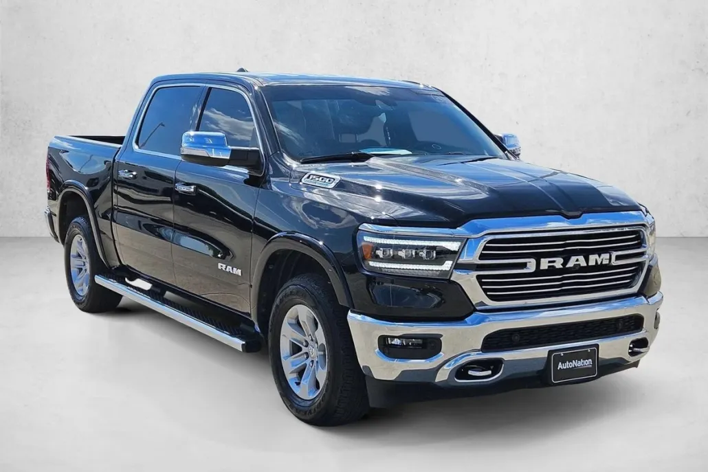 2022 Ram 1500 Laramie photo 1