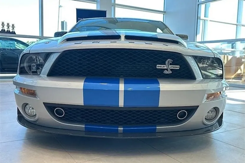 2009 Ford Mustang Shelby GT500 photo 1