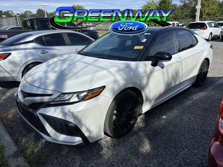 2021 Toyota Camry XSE photo 1