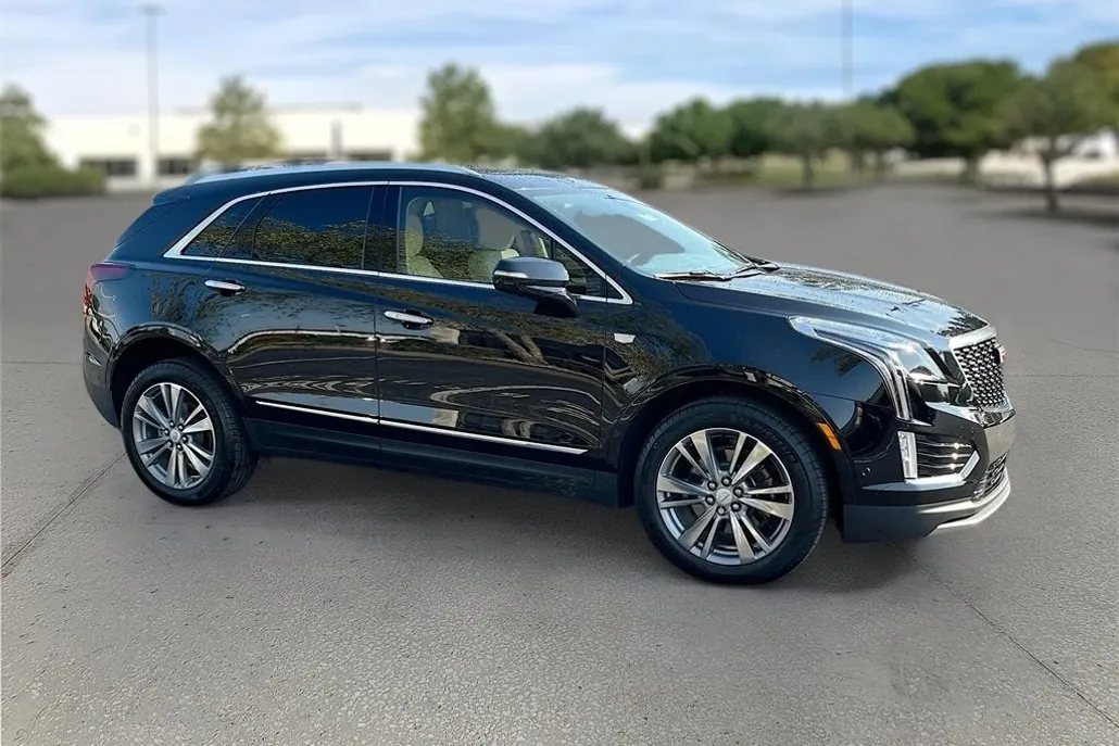 2025 Cadillac XT5 Premium Luxury photo 1