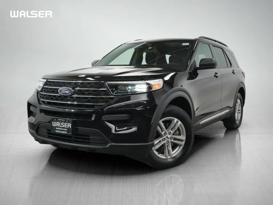2021 Ford Explorer XLT photo 1