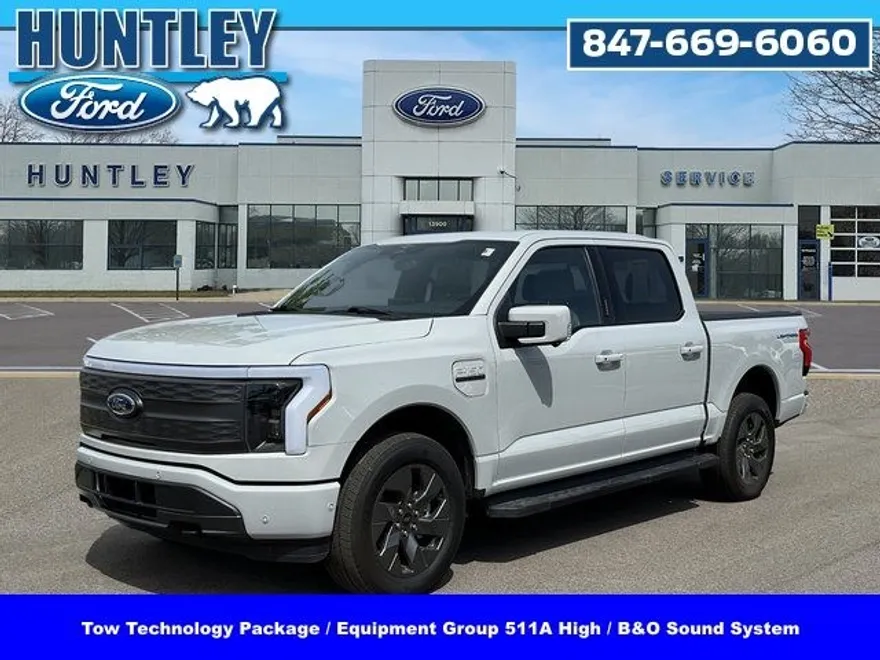 2023 Ford F-150 Lightning Lariat photo 1