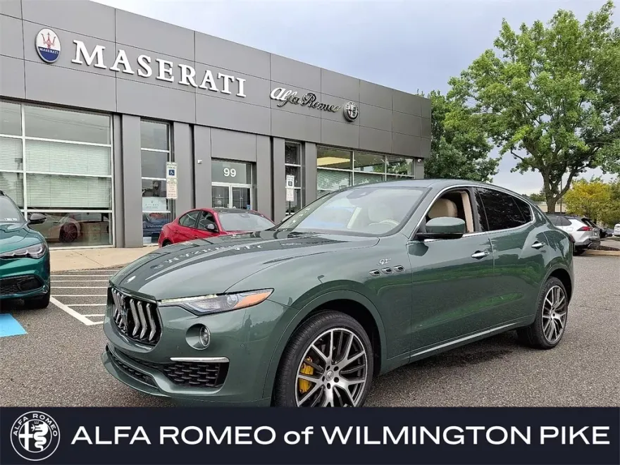 2022 Maserati Levante GT photo 1