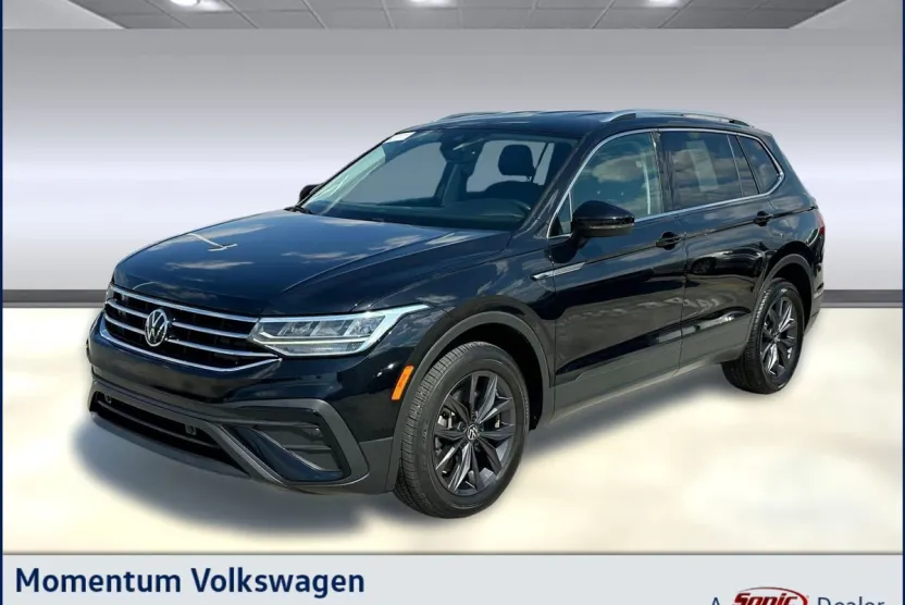 2022 Volkswagen Tiguan SE photo 1