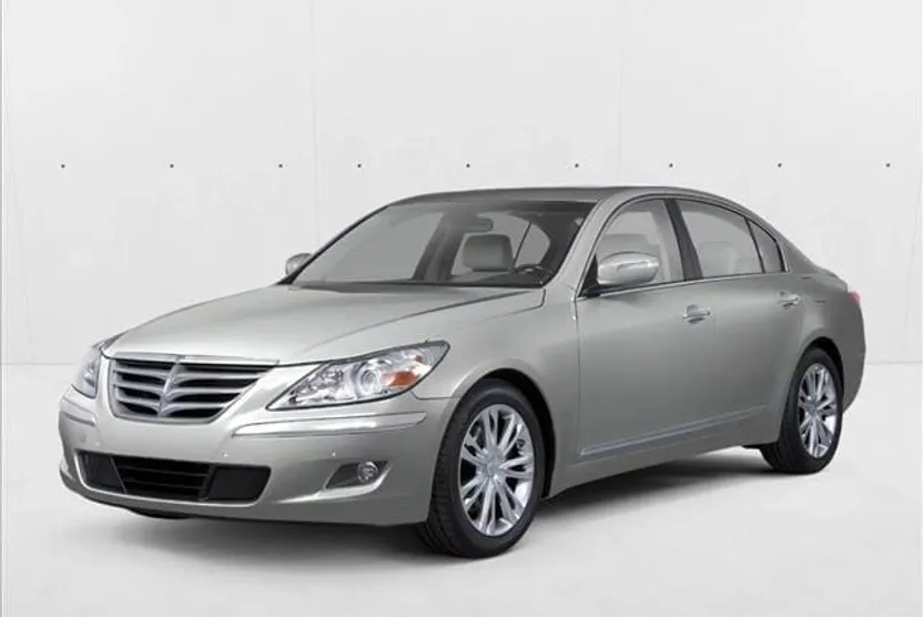 2012 Hyundai Genesis 5.0 R-Spec photo 1
