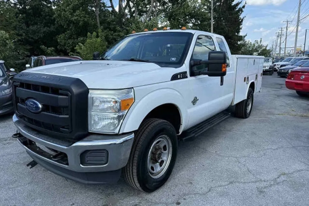 2015 Ford F-350 XL photo 1