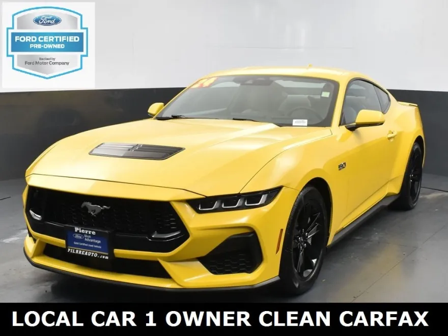 2024 Ford Mustang GT photo 1