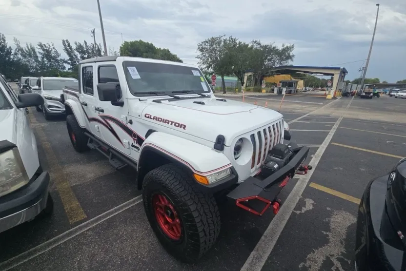 2020 Jeep Gladiator Sport photo 1