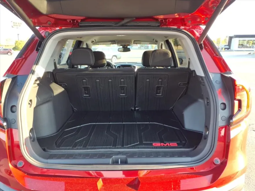 2024 Gmc Terrain SLE photo 1