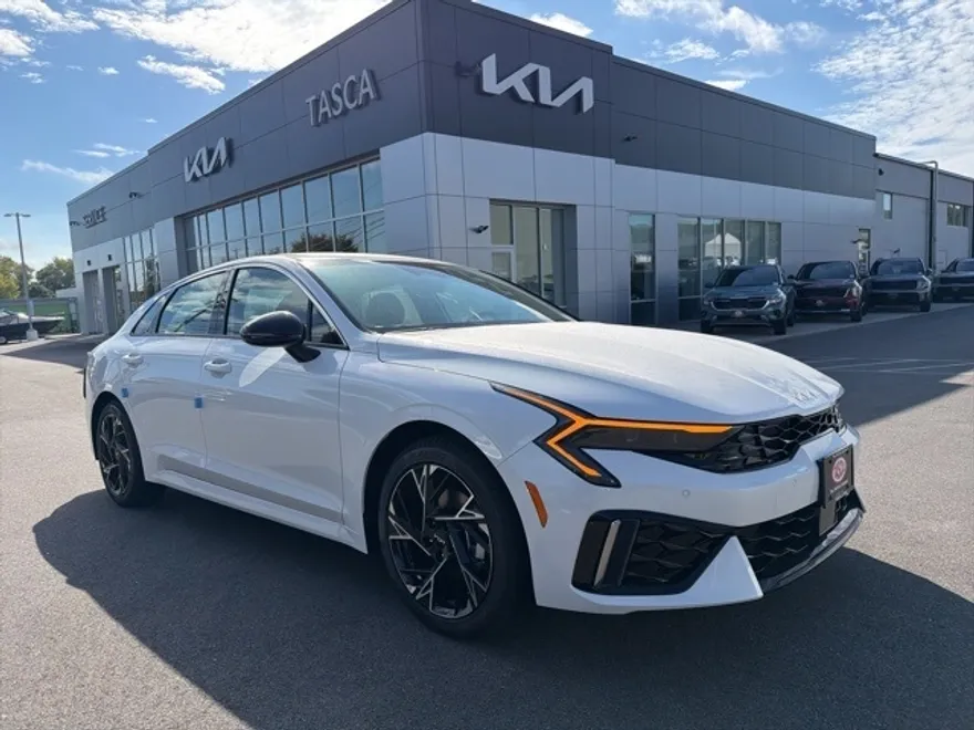 2026 Kia K5 GT-Line photo 1