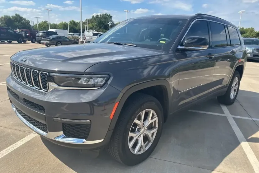 2021 Jeep Grand Cherokee Limited photo 1