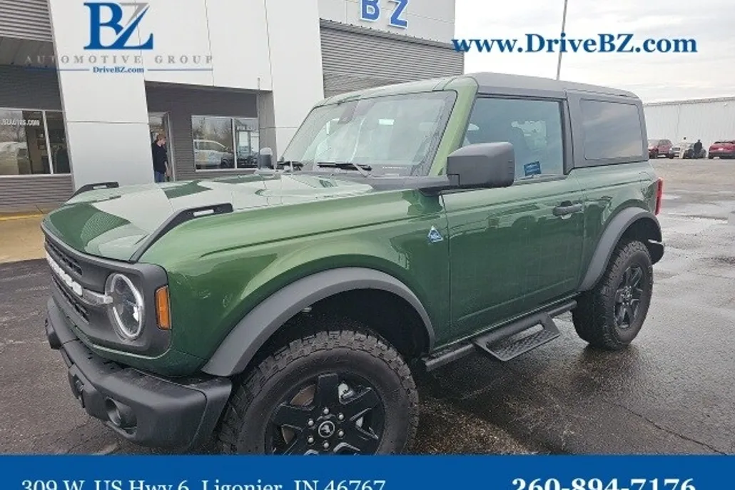 2024 Ford Bronco Black Diamond photo 1
