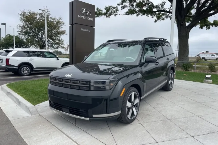 2026 Hyundai Santa Fe Limited photo 1