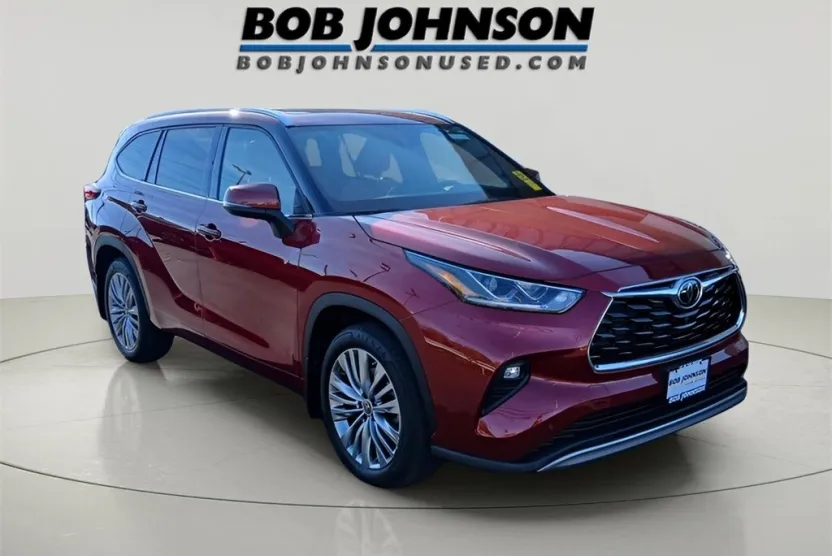 2022 Toyota Highlander Platinum photo 1