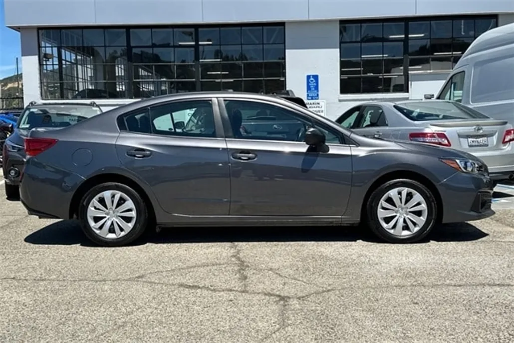2022 Subaru Impreza Base photo 1