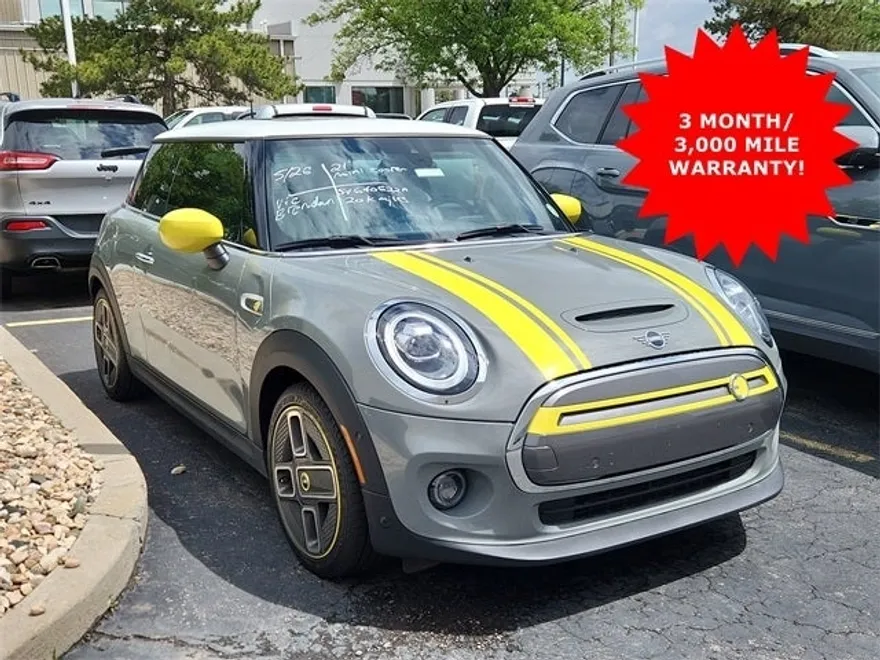 2021 Mini Cooper SE Signature photo 1
