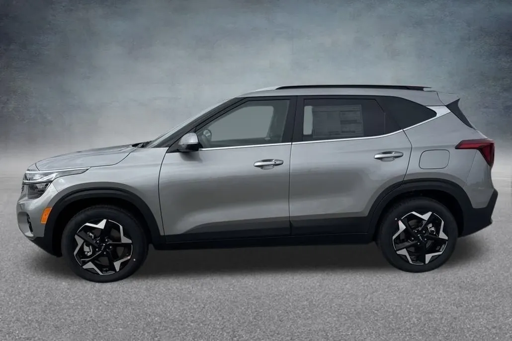 2026 Kia Seltos EX photo 1