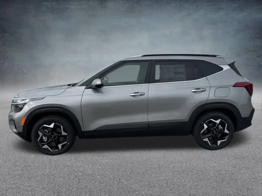 2026 Kia Seltos EX photo 1