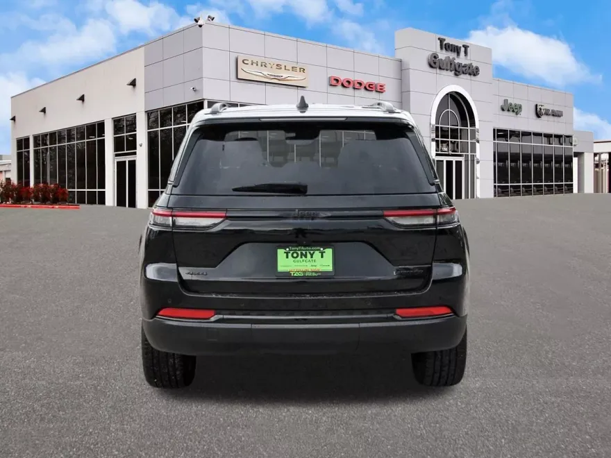 2024 Jeep Grand Cherokee Limited photo 1