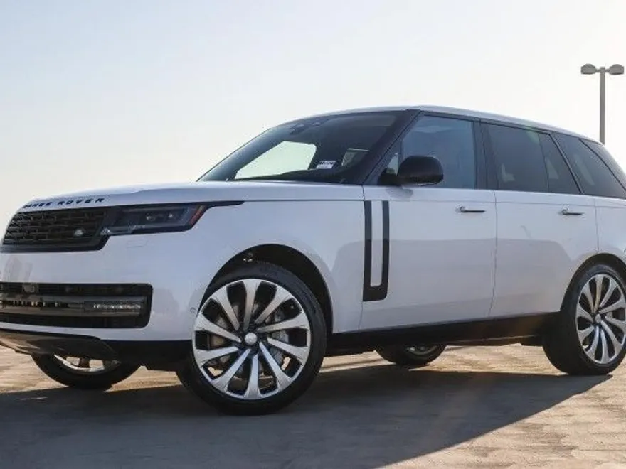 2025 Land Rover Range Rover SE photo 1