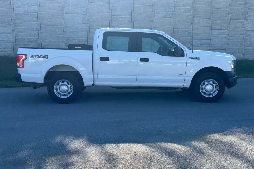 2017 Ford F-150 XL photo 1