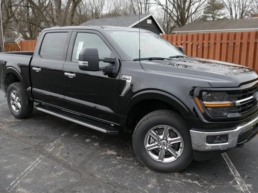 2024 Ford F-150 XLT photo 1