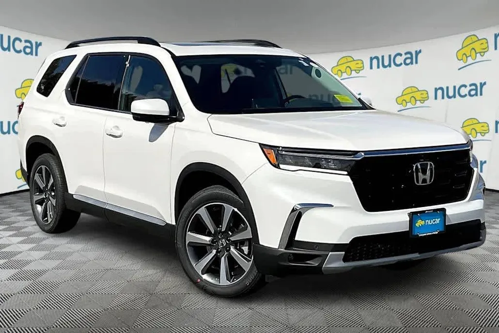 2025 Honda Pilot Elite photo 1