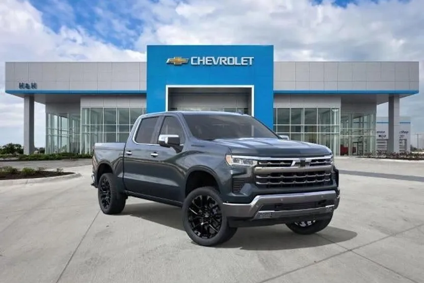 2026 Chevrolet Silverado 1500 LTZ photo 1