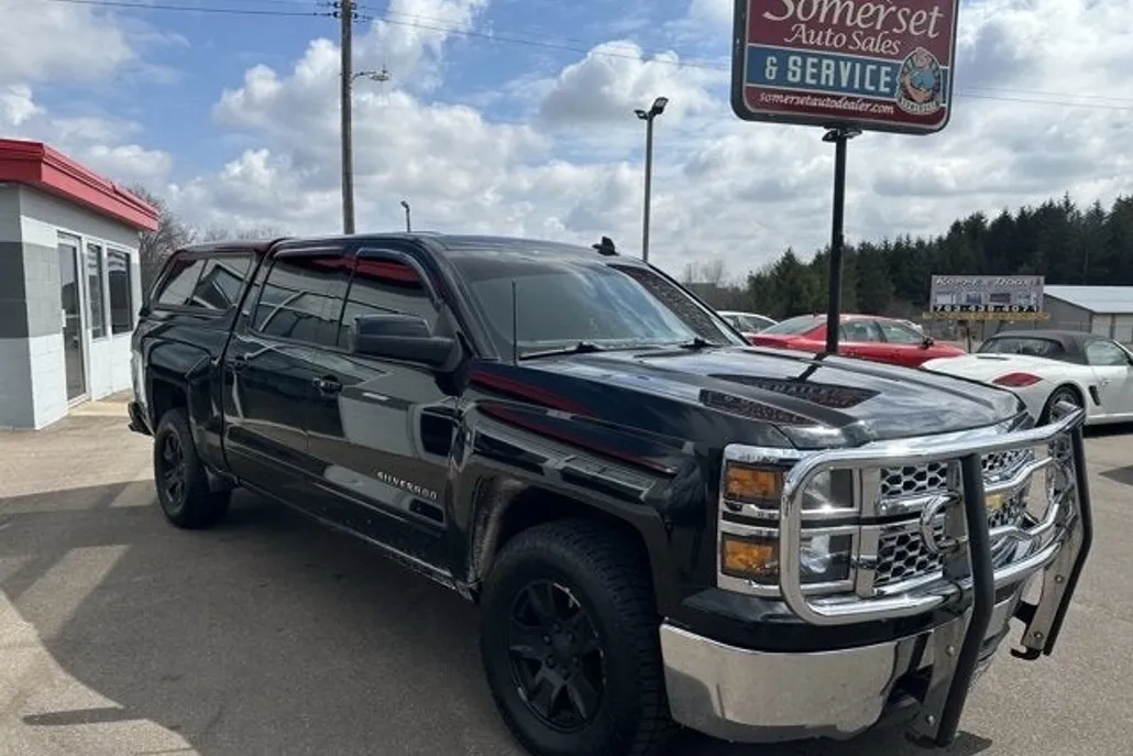 2015 Chevrolet Silverado 1500 LT photo 1