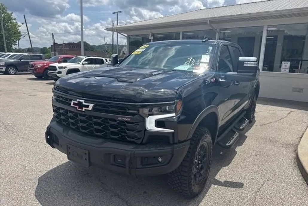 2024 Chevrolet Silverado 1500 ZR2 photo 1