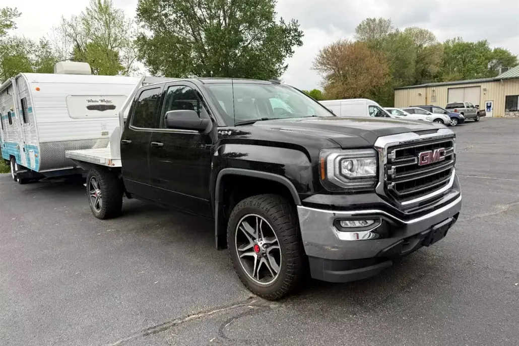 2017 Gmc Sierra 1500 SLE photo 1