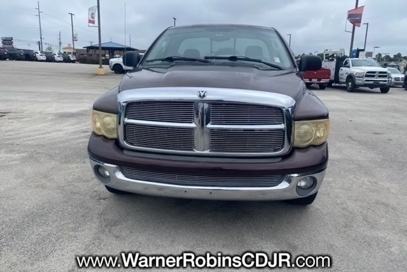 2004 Dodge Ram SLT photo 1