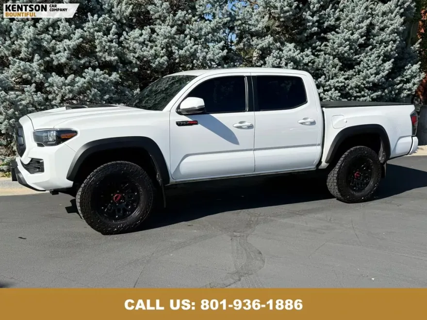 2019 Toyota Tacoma TRD Pro photo 1