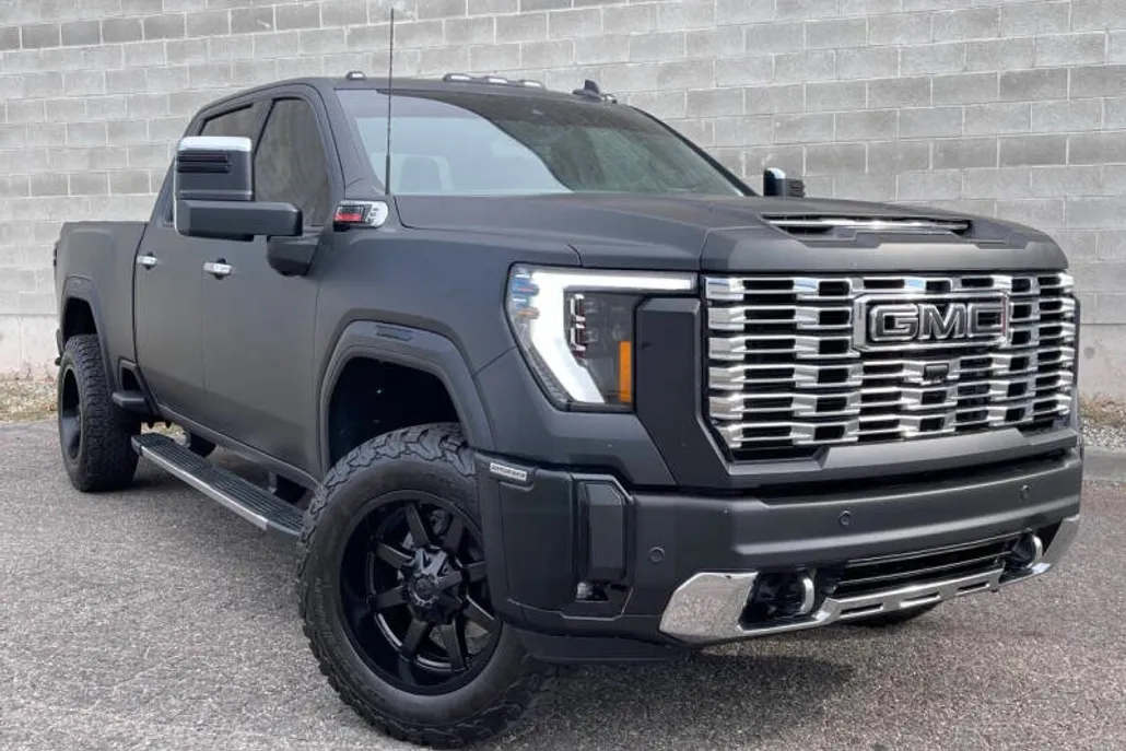 2024 Gmc Sierra HD Denali photo 1