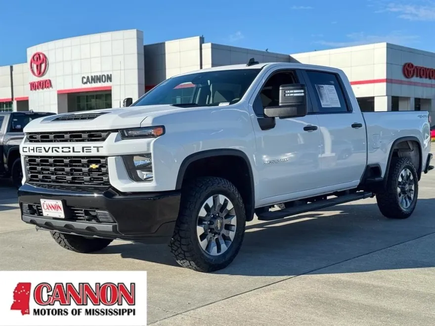 2022 Chevrolet Silverado 2500HD Custom photo 1