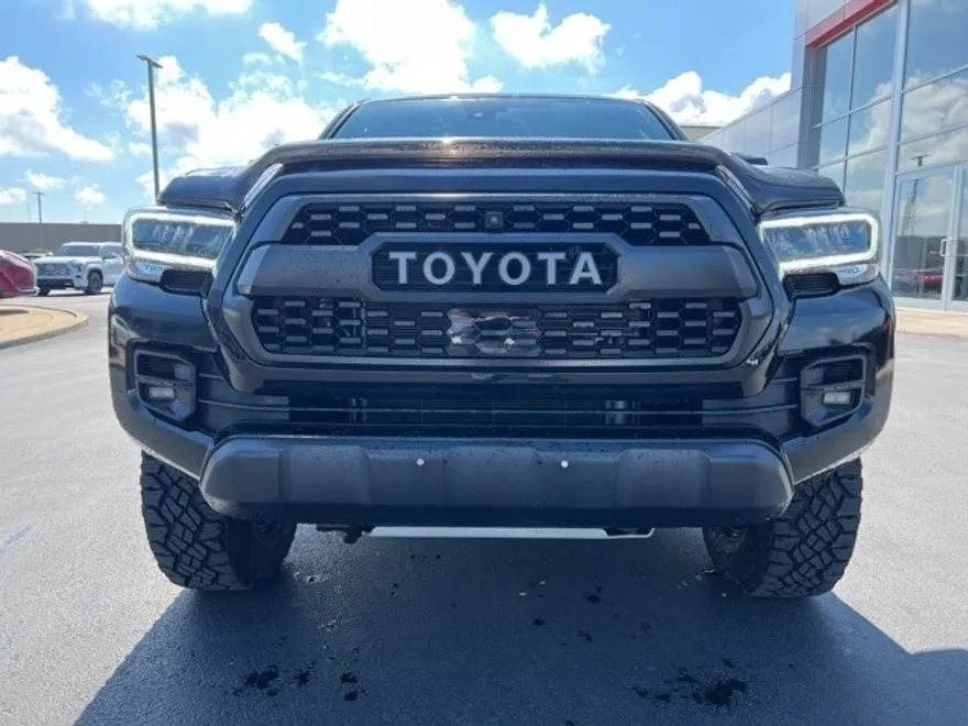 2020 Toyota Tacoma TRD Pro photo 1