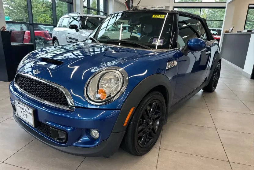 2015 Mini Cooper Convertible S photo 1