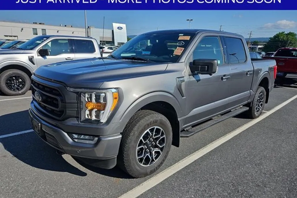 2022 Ford F-150 XLT photo 1