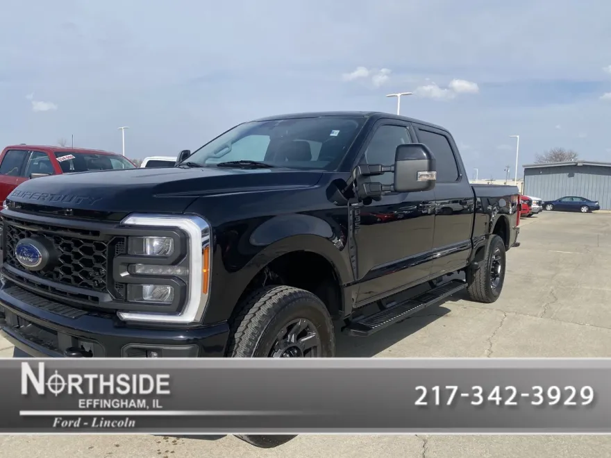 2023 Ford F-350 Lariat photo 1