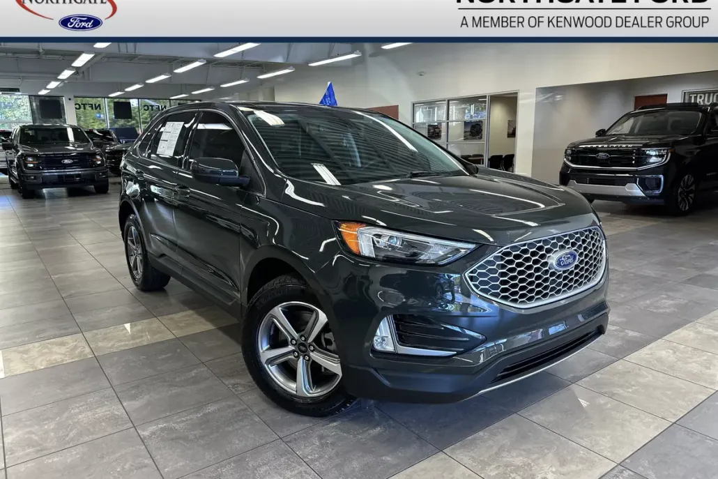 2024 Ford Edge SEL photo 1