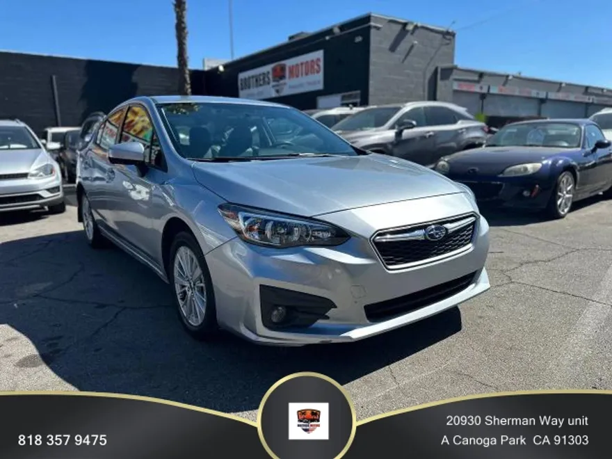 2017 Subaru Impreza Premium photo 1