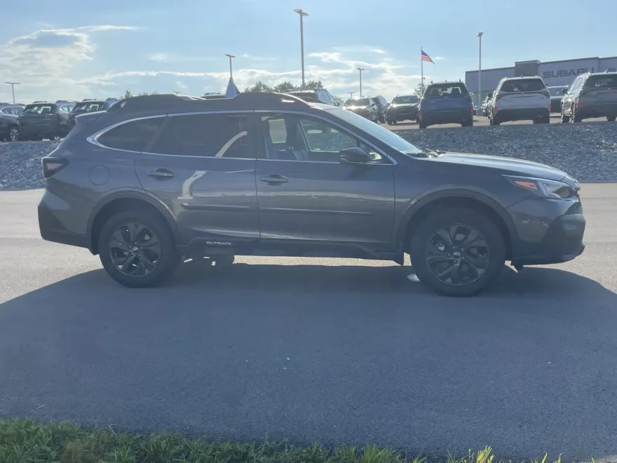 2022 Subaru Outback Onyx Edition XT photo 1