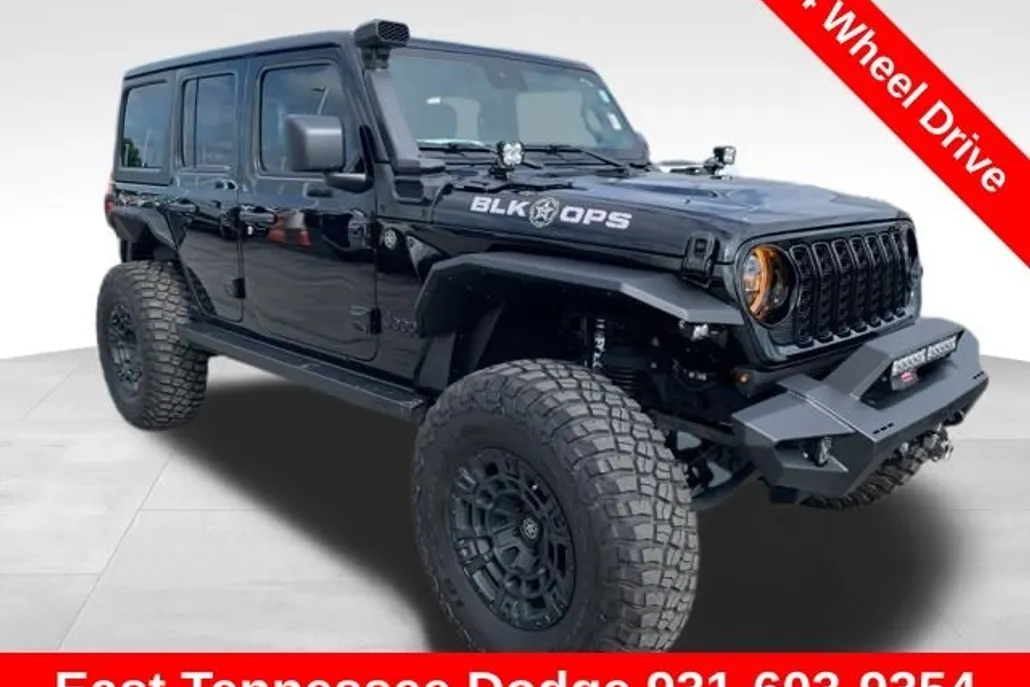 2024 Jeep Wrangler Willys photo 1